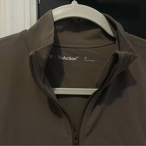 Aritzia, TNA Action Zip.